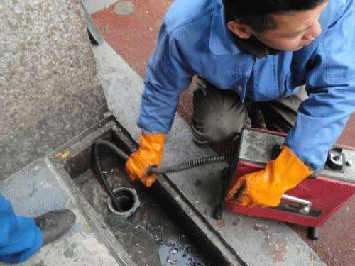 城厢疏通下水道